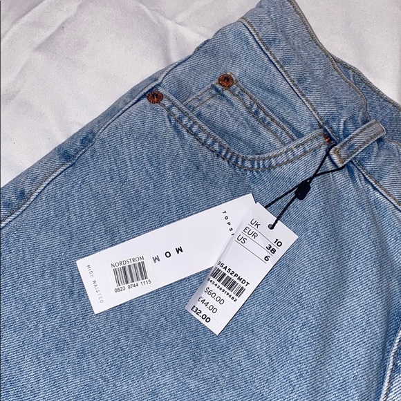 NEVER BEEN WORN Topshop Mom Denim Shorts - Picture 2 of 4